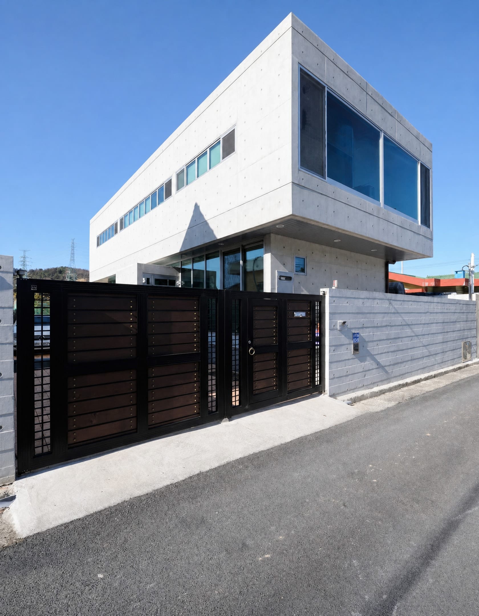 Cantilever house